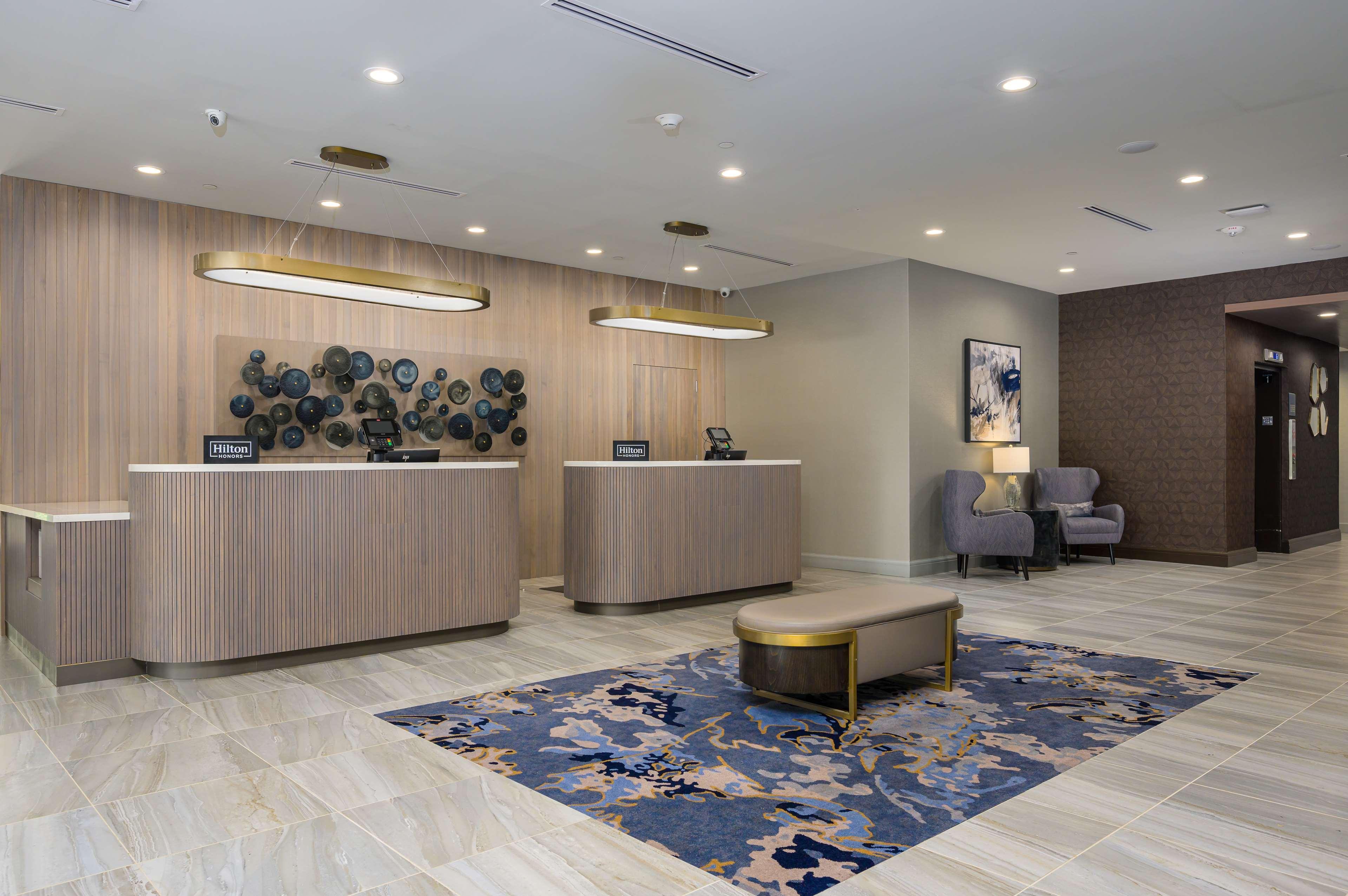 Отель Doubletree By Hilton Raleigh Midtown, Nc Экстерьер фото