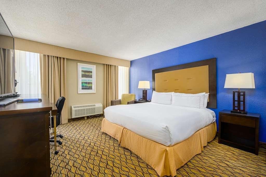 Отель Doubletree By Hilton Raleigh Midtown, Nc Номер фото