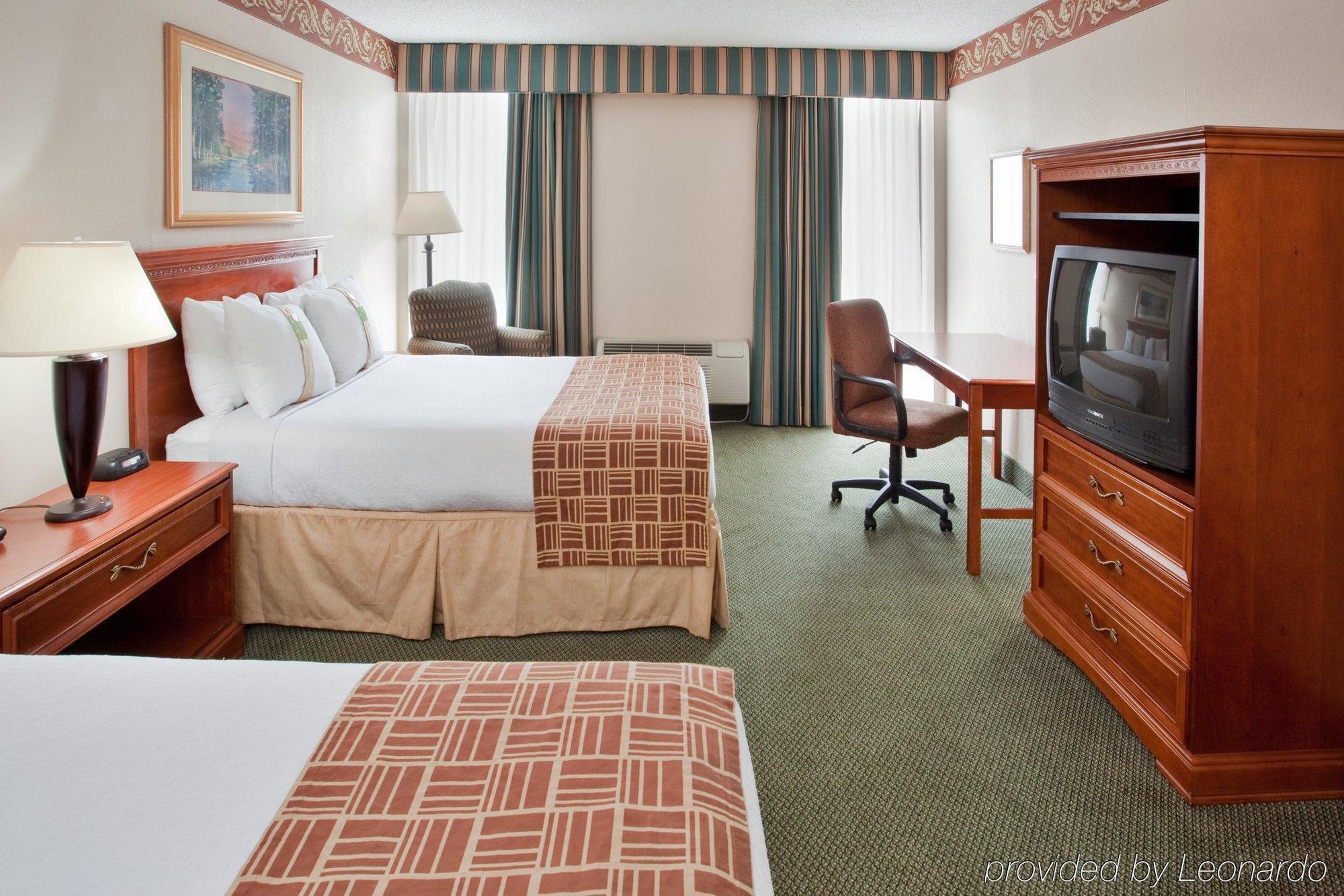 Отель Doubletree By Hilton Raleigh Midtown, Nc Номер фото